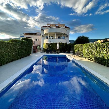 Apartments Villa Rose Kaštela Esterno foto