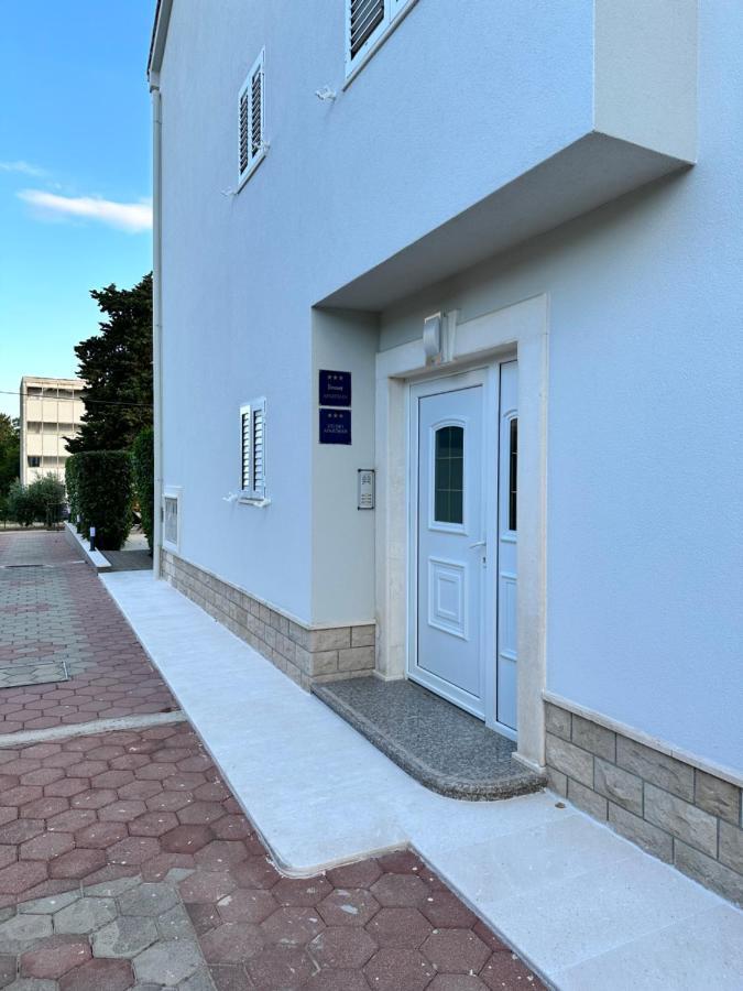Apartments Villa Rose Kaštela Esterno foto