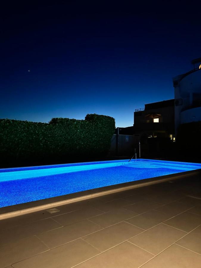 Apartments Villa Rose Kaštela Esterno foto