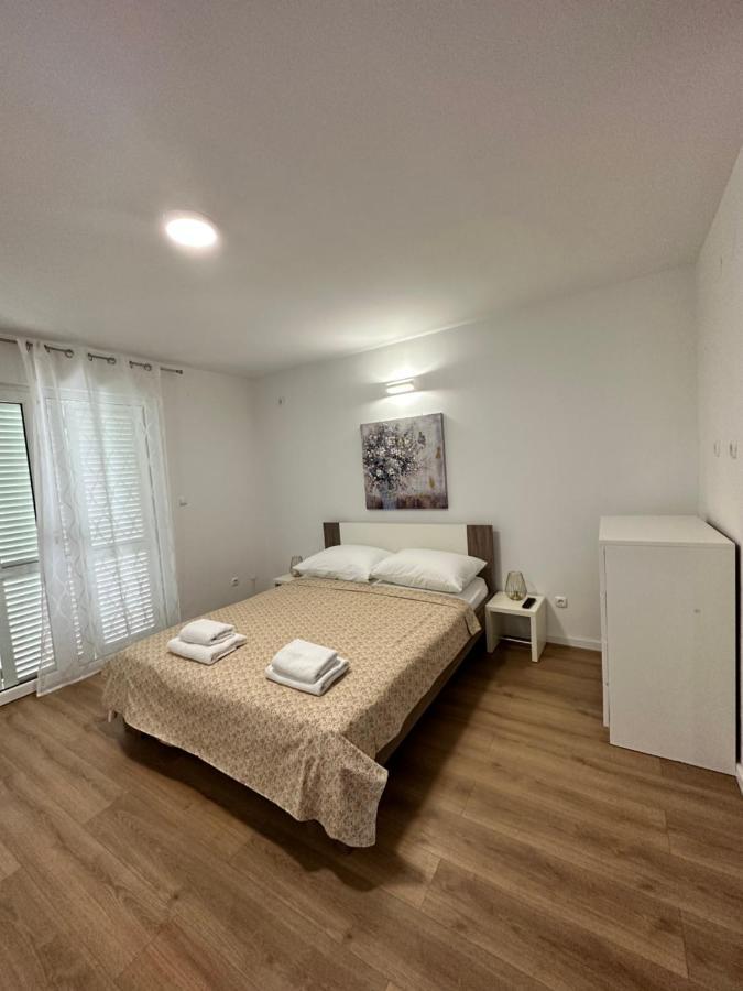 Apartments Villa Rose Kaštela Esterno foto