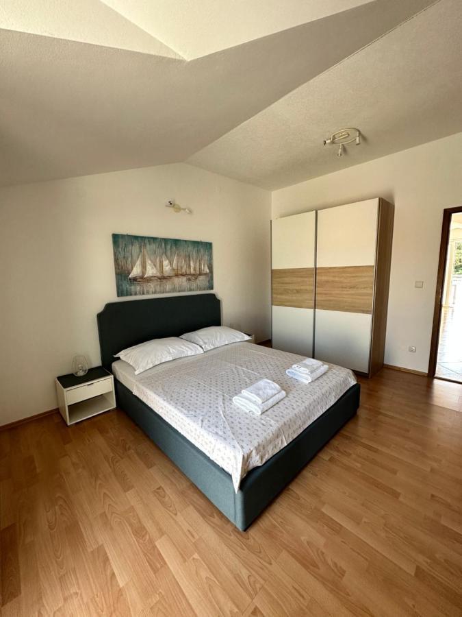Apartments Villa Rose Kaštela Esterno foto